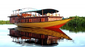 klotok river boat
